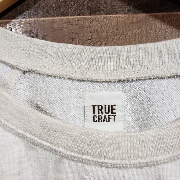 True Craft NWT '76 explore more graphic crewneck sweatshirt woman's size 2XL - Picture 12 of 12